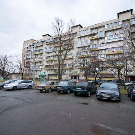 Kvartirkoff Na Volodymyra Ivasiuka 19A キエフ エクステリア 写真